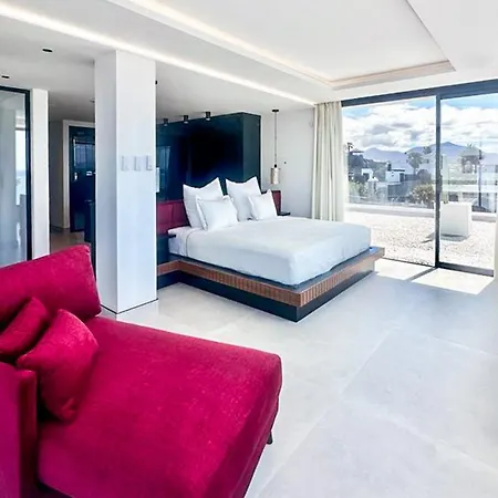 Villa Infinity