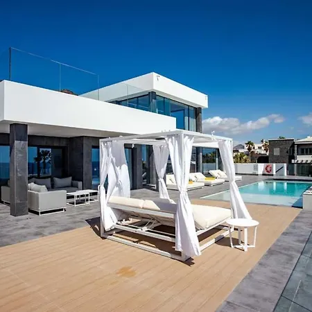 Infinity Playa Blanca (Lanzarote)