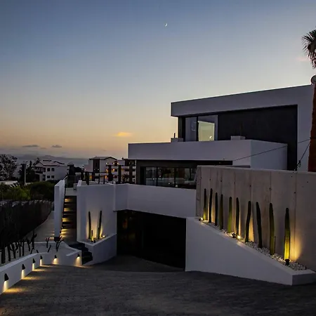 Villa Infinity *