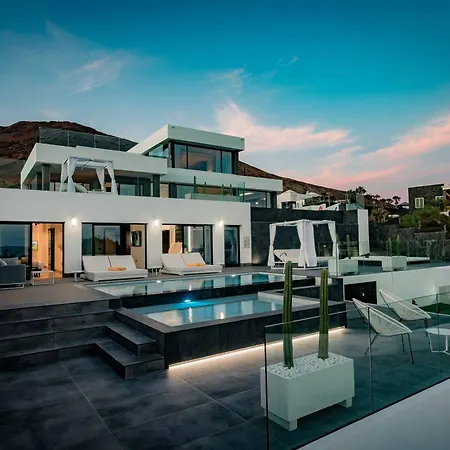 Villa Infinity *